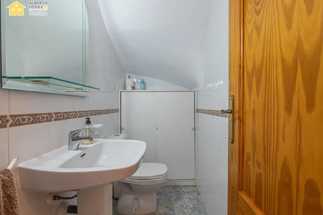 Bungalow en venta en urbanización Las Arenas 2, Arenales del Sol. — 18