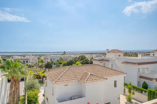 Villa 3 habitaciones 136m² en venta - Centro de la Ciudad Quesada — 32