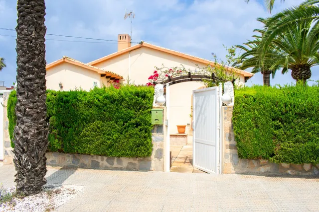 Casa 3 habitaciones 168m² en venta - Cabo Roig - foto 4
