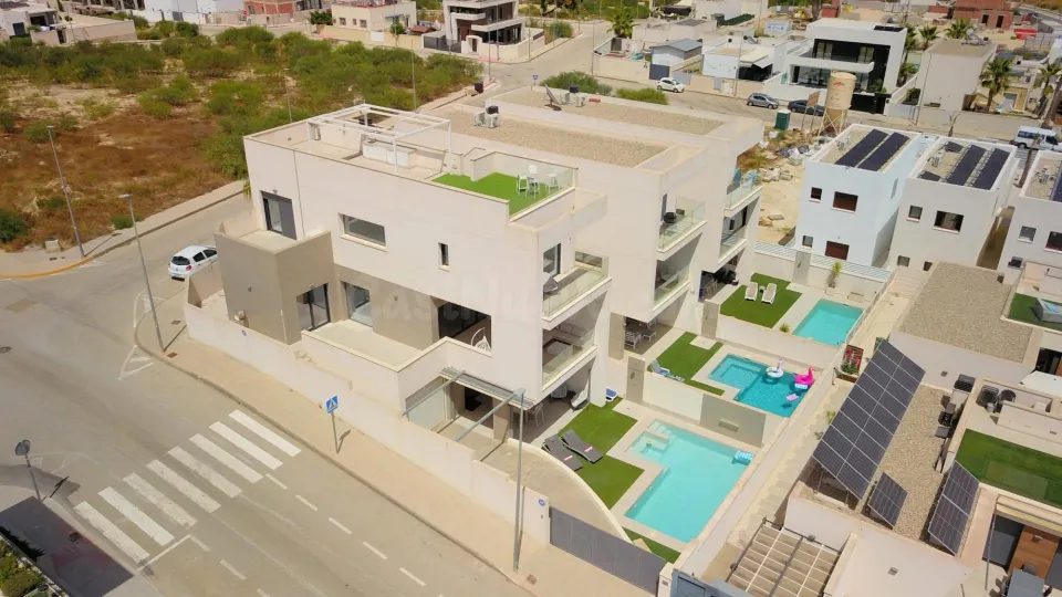 Chalet 4 habitaciones 319m² en venta - Residencial benimar