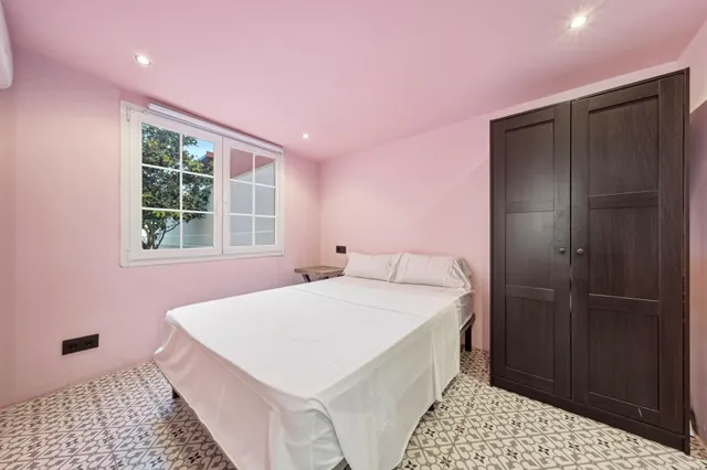 ESPECTACULAR VILLA CON PISCINA, 6 DORMITORIOS EN SUITE Y VISTAS AL MAR EN SA TORRE — 11