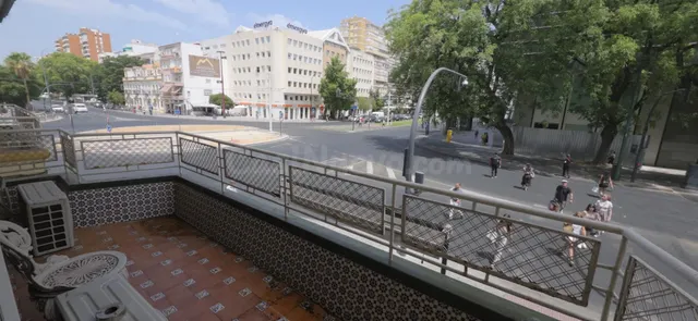 Amplio y Moderno Piso en el Corazón de Sevilla - foto 4
