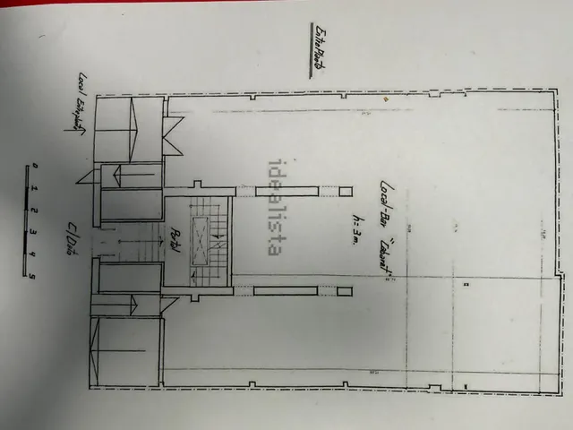 Local comercial 273m² en alquiler - Universidad San Francisco — 28