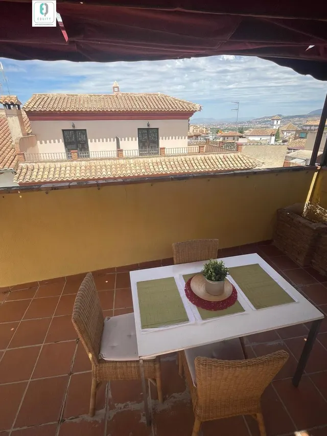 PRECIOSO ÁTICO DÚPLEX EN LA MEJOR ZONA DE LA ZUBIA — 30