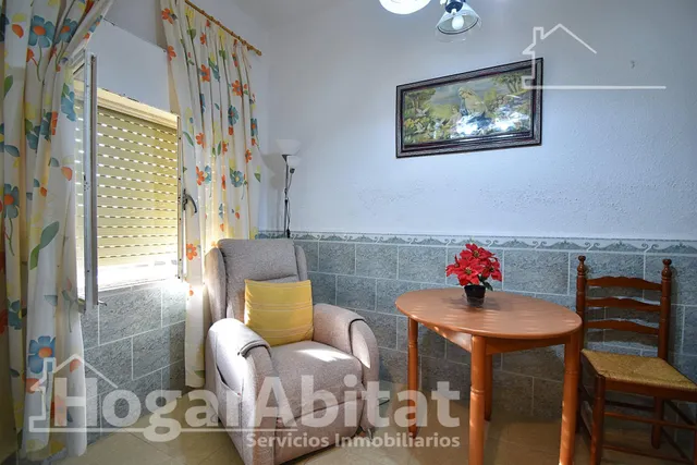 CASA CON TERRAZA Y VISTAS DESPEJADAS A LA MONTAÑA — 36