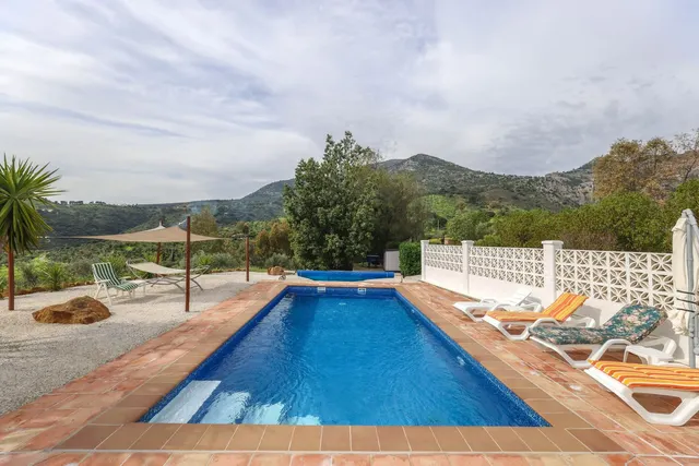 Chalet 3 habitaciones 239m² en venta - South of spain — 38