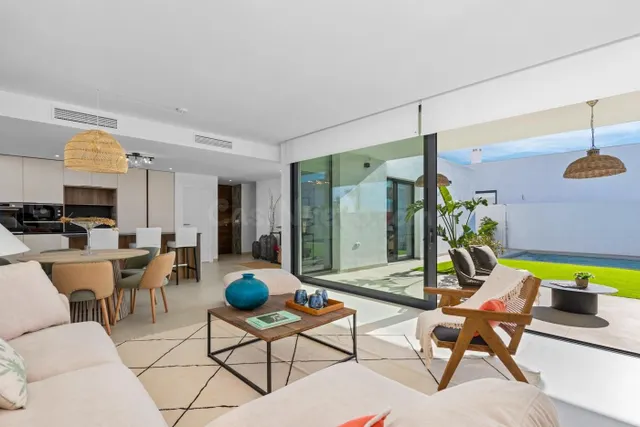 Detached villas  located in Mar De Cristal — 5