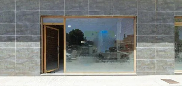 Amplio local comercial en venta en els Poblets