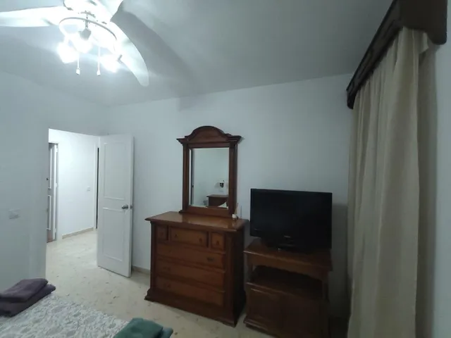 Piso en zona Valdelagrana — 12