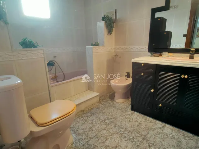 SE VENDE PISO AMPLIO EN BUEN ESTADO EN ZONA CENTRO DE ASPE — 7