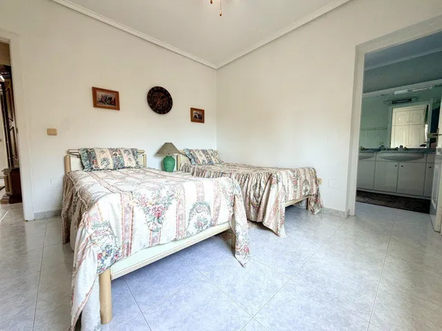 Villa 5 habitaciones 280m² en venta - La Marquesa — 7
