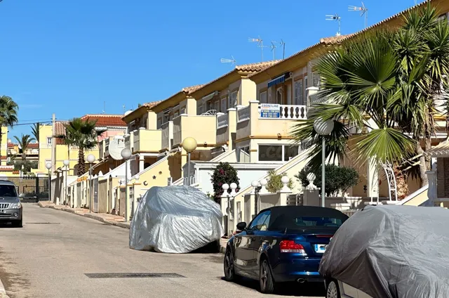 APARTAMENTO DE 2 DORMITORIOS Y 1 BAÑO EN PLAYA FLAMENCA (ORIHUELA COSTA) — 26