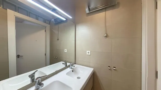 Piso de 3 dormitorios en alquiler -  barrio san antón — 40