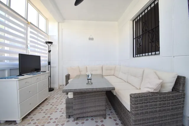 Quad 2 habitaciones 50m² en venta - Playa Flamenca - foto 3