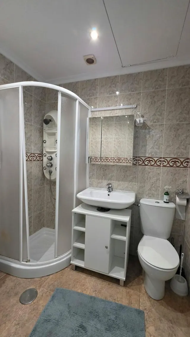 Bungalow en esquina con solárium — 11