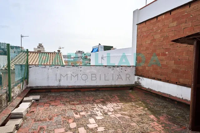 Casa típica en Badalona con patio y dos terrazas a 5 min del mar — 45