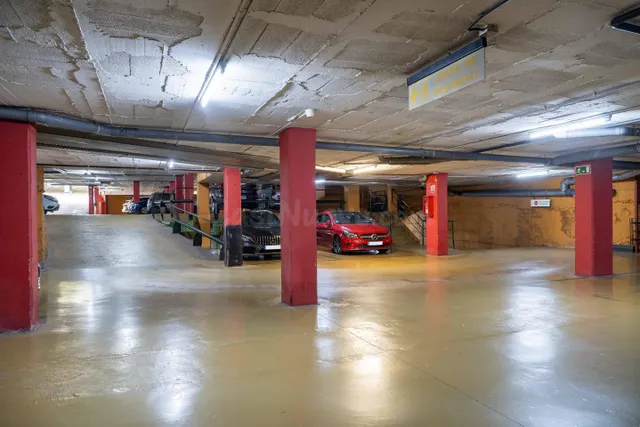 Parking de moto 2m² en alquiler - Les Corts - foto 4
