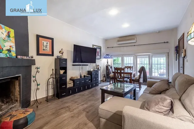 Casa con piscina en urb los chopos - Las Gabias — 8