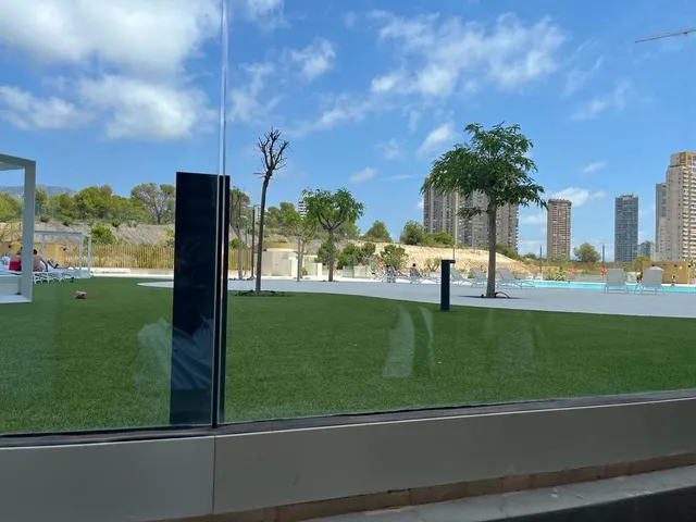 Se vende precioso apartamento en Benidorm con 2 dormitorios, parking y trastero — 26