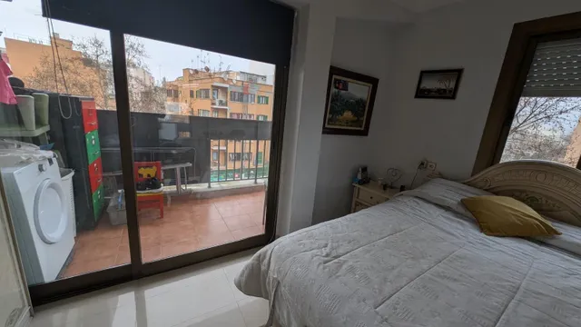 Espacioso piso con balcón y ascensor en Calle Manacor — 17