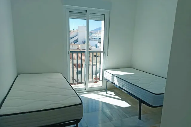 Fuengirola - Primera Línea de Playa - Piso 3 Dormitorios - Terraza — 25