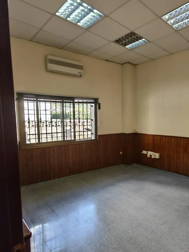 Exclusivo local comercial de 391,46 m2 en pleno centro de Almuñécar | A 3 calles y junto al Nuevo Mercado — 10