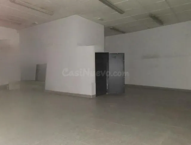 Local en venta en Sevilla — 4