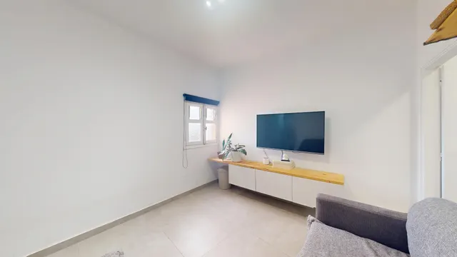 Piso con terraza y terreno en Guimar — 31