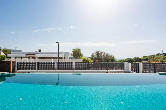Chalet 3 habitaciones 220m² en venta - Costa Del Sol - foto 4