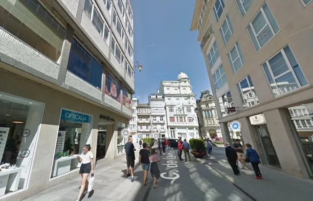 Se vende piso OKUPA en Lugo (Lugo).