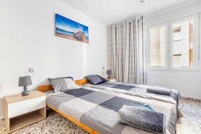 Apartamento con terraza, Alicante, Torrevieja, Playa del Cura. 3 habitaciones, 72 m2, 130 metros del mar — 8