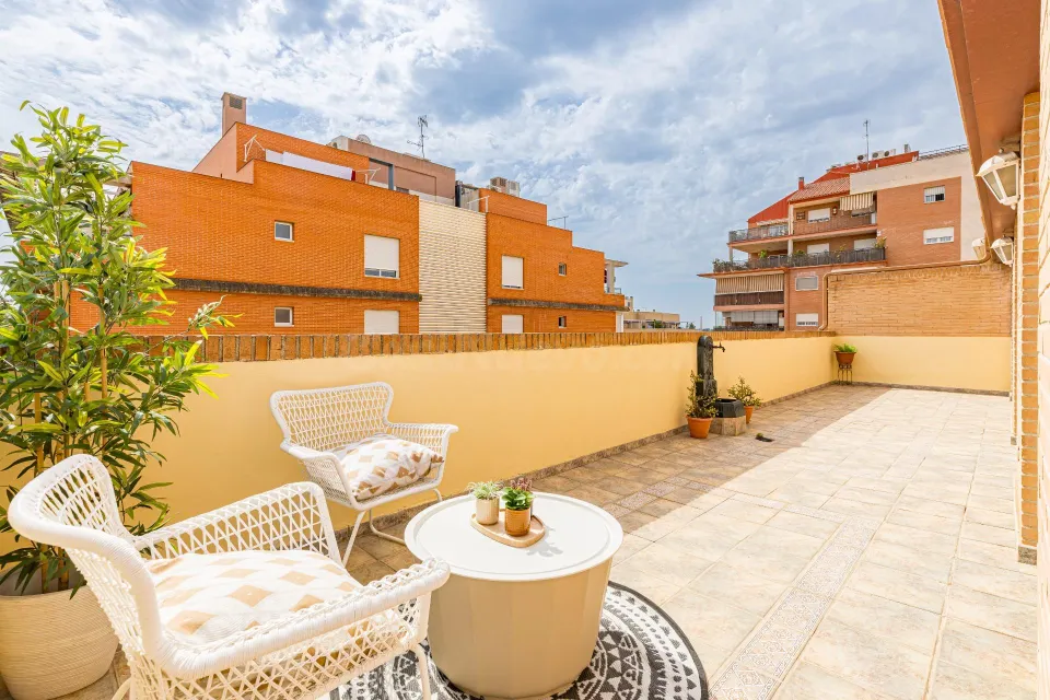 Ático en planta con espectacular terraza en el Ranero