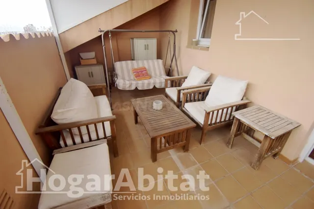 PRECIOSO ÁTICO DUPLEX CON GARAJE, TRASTERO Y 4 TERRAZAS EN E