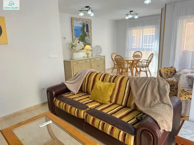 ALQUILER DE HABITACIÓN PARA ESTUDIANTE, IDEAL PARA UNIVERSITARIO DE MEDICINA Y CIENCIAS DE LA SALUD — 30