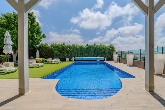 Villa 3 habitaciones 270m² en venta - La marina - foto 3