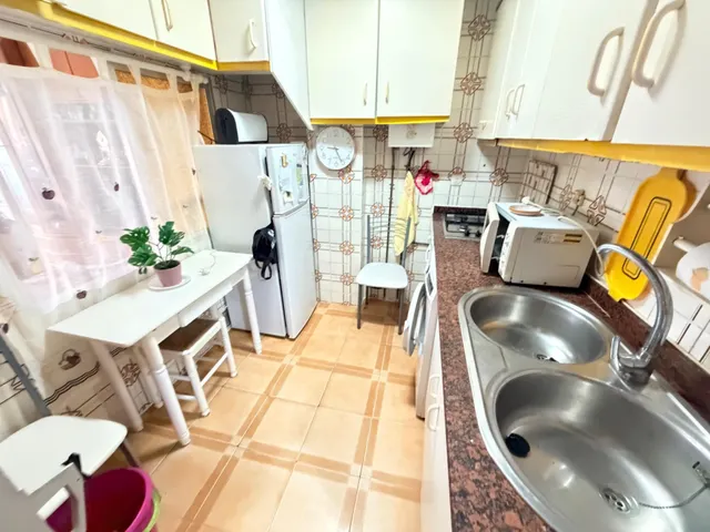 APARTAMENTO CON GRAN TERRAZA A UN PASO DEL MAR – PUERTO MAZA - foto 3