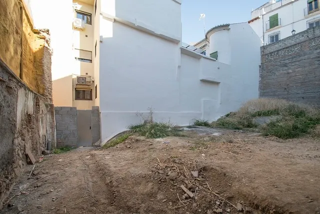 SOLAR URBANO PLURIFAMILIAR — 9