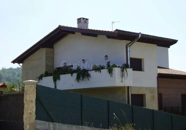 Chalet en venta situado en Zuia, Álava - foto 5