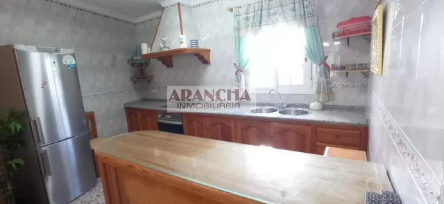 Chalet de 200m y dos naves en parcela de 6700 — 3