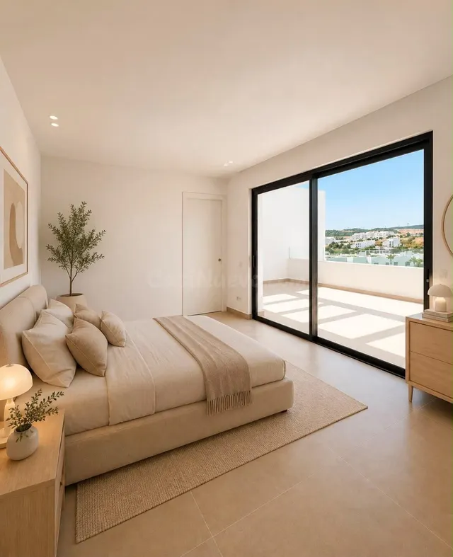 Ático de lujo con piscina infinity privada en Estepona, a 1 km de la playa — 5