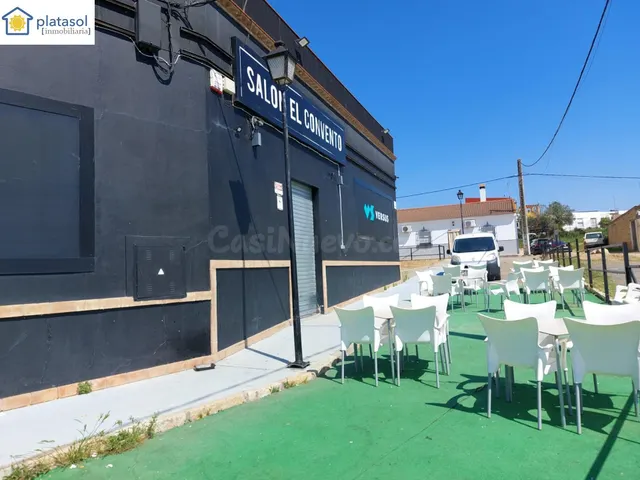 ¡Oportunidad Única en Gerena! Amplio Local de 236 m2 para Ne - foto 2