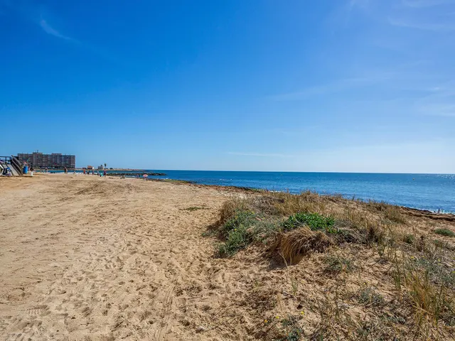 Oportunidad junto a la playa de los Locos, 2 dormitorios piscina y garaje — 38