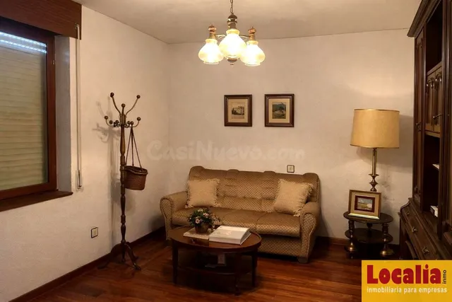 Chalet individual con garaje en venta en Reocín — 6