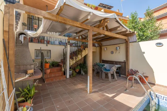 VIVIENDA UNIFAMILIAR ADOSADA EN OGIJARES — 30