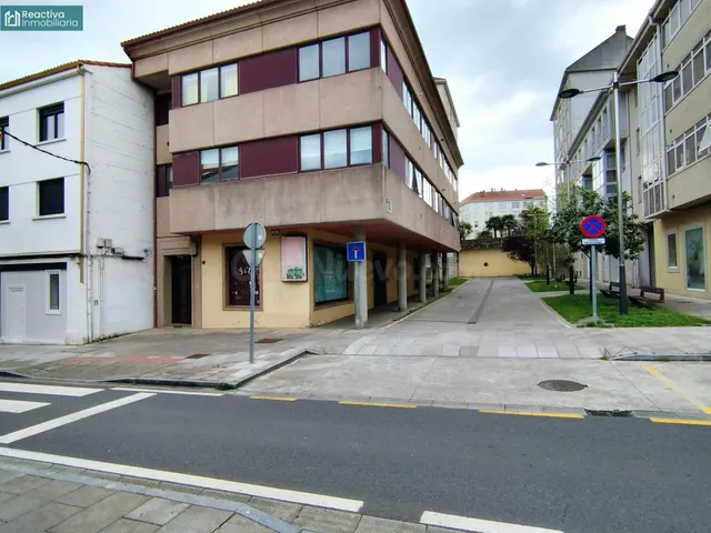 Bajo comercial en Santiago - Conxo en 2 plantas - foto 2