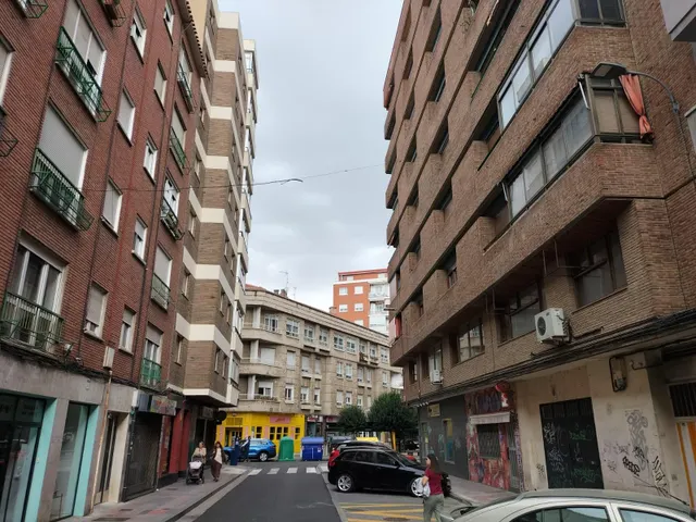 SE ALQUILA VIVIENDA EN PALENCIA CENTRO — 17