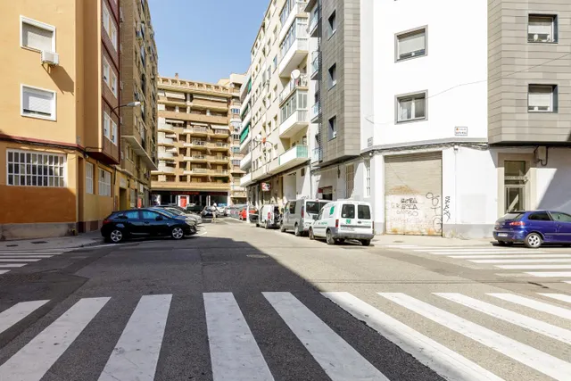 Encantador piso de 42 m2 útiles con gran terraza y excelente distribución junto a Plaza Reina Sofía — 23
