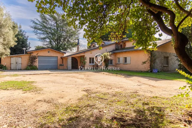 Una finca excepcional para disfrutar del espacio, la privacidad y la naturaleza en venta en Cardedeu — 7