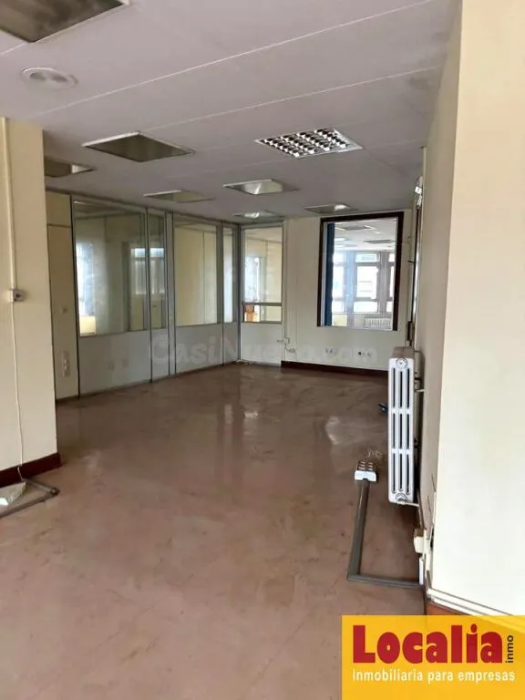 Excepcional local para oficinas en Santander. — 5