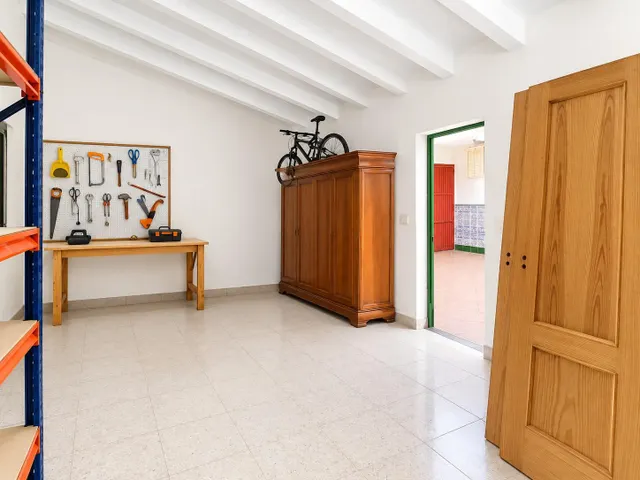 Villa con piscina y parcela de 14.000 m2 en Orihuela — 9